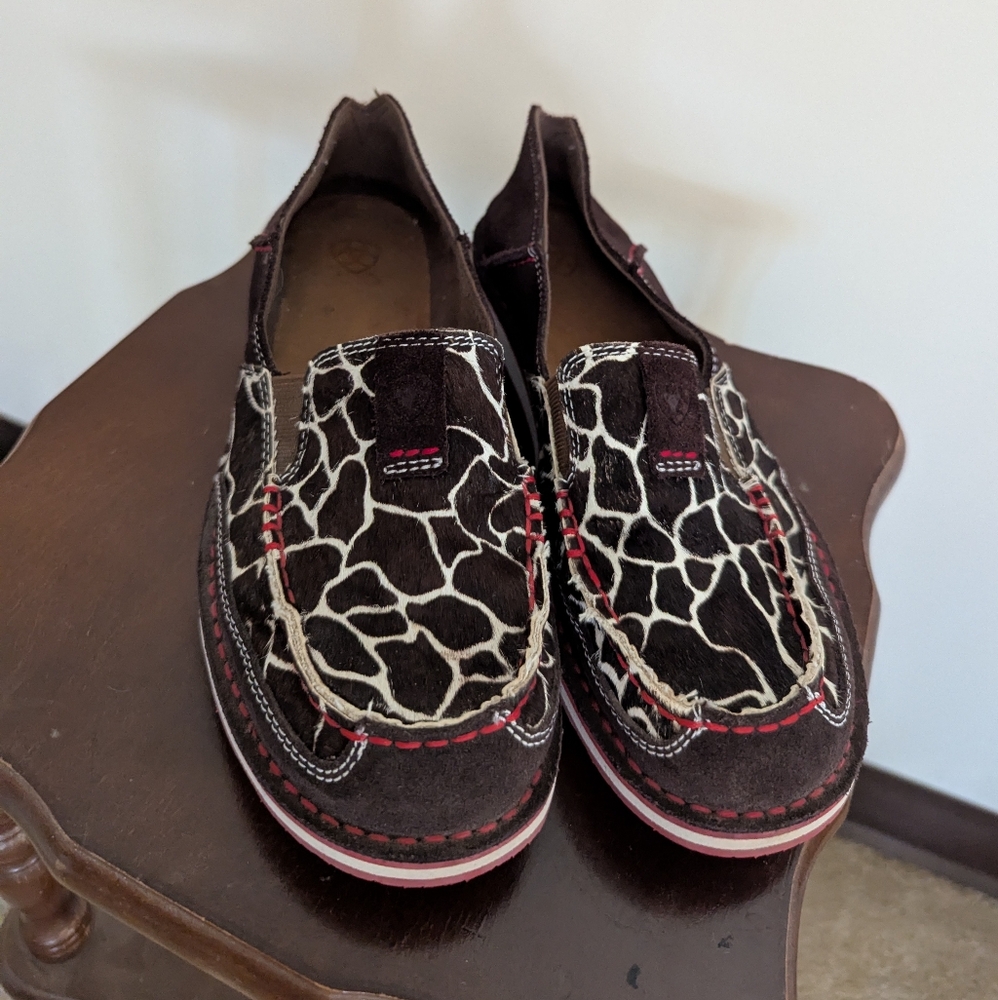 Ariat cruiser hair in hide shoes